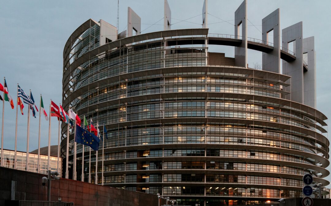 Neuemissionstätigkeit bei europäischen Hochzinsanleihen – Angetrieben durch Zinsanstieg und volatile Risikoaufschläge